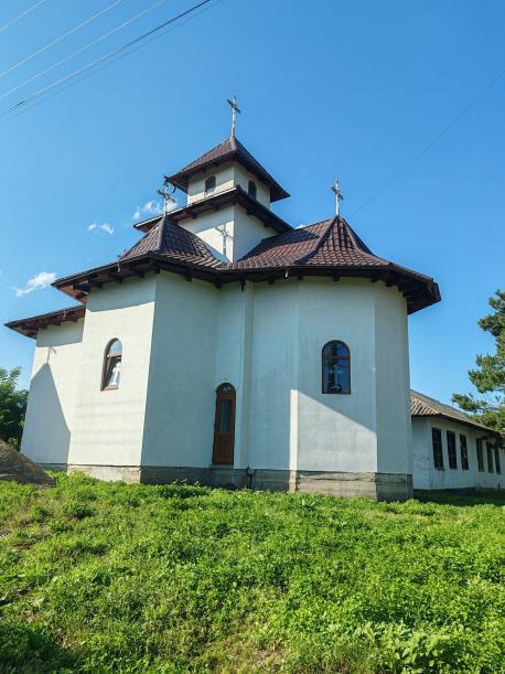 Exteriorul bisericii Exteriorul bisericii